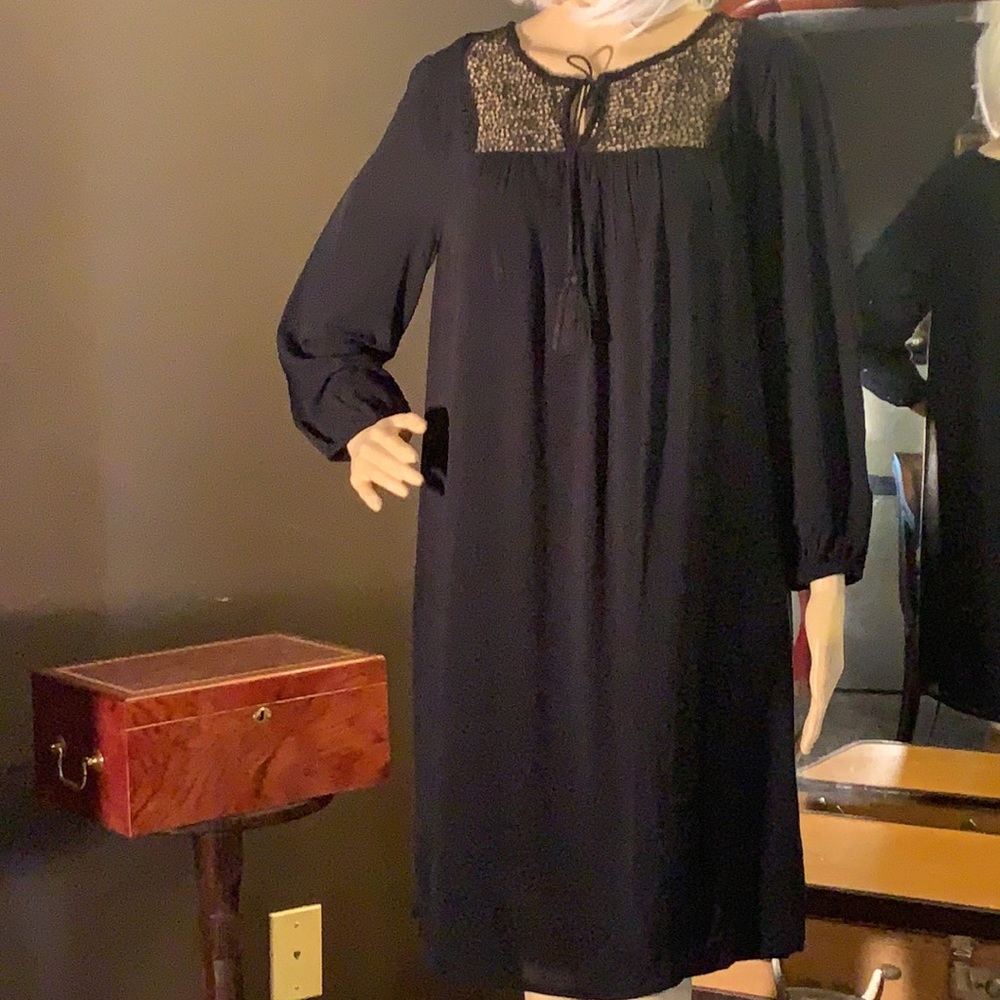 NWT OVERSIZED BLACK DRESS - Picture 2 of 9